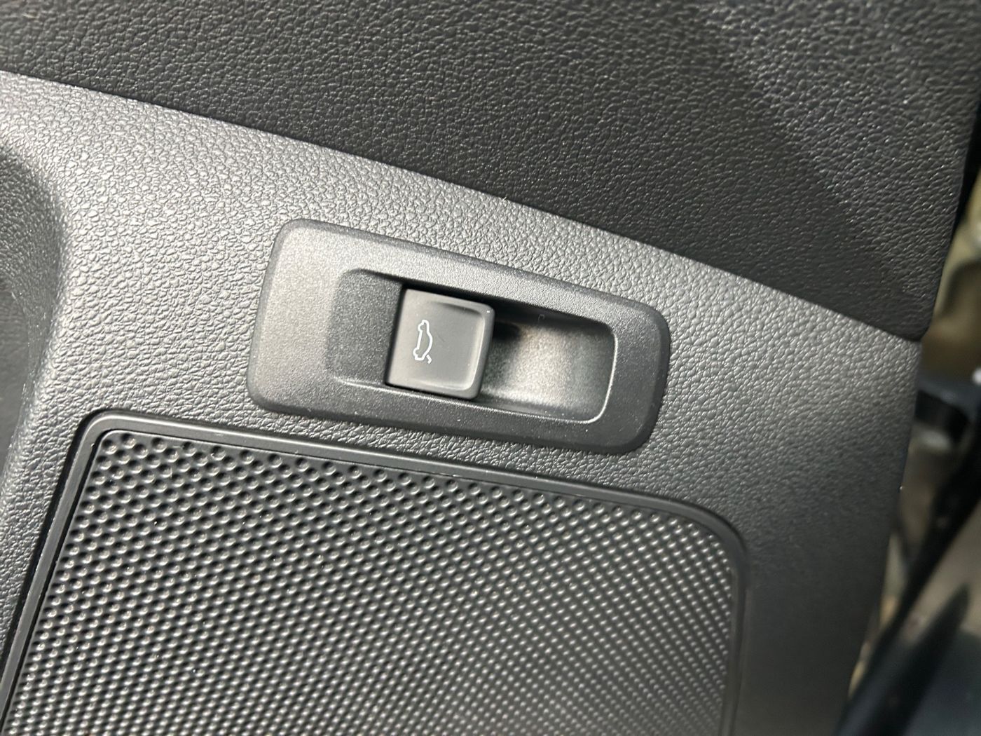 Škoda Karoq 2.0 TDI Clever 4x4 DSG AHK Navi Kam.2xKlima Bild 15