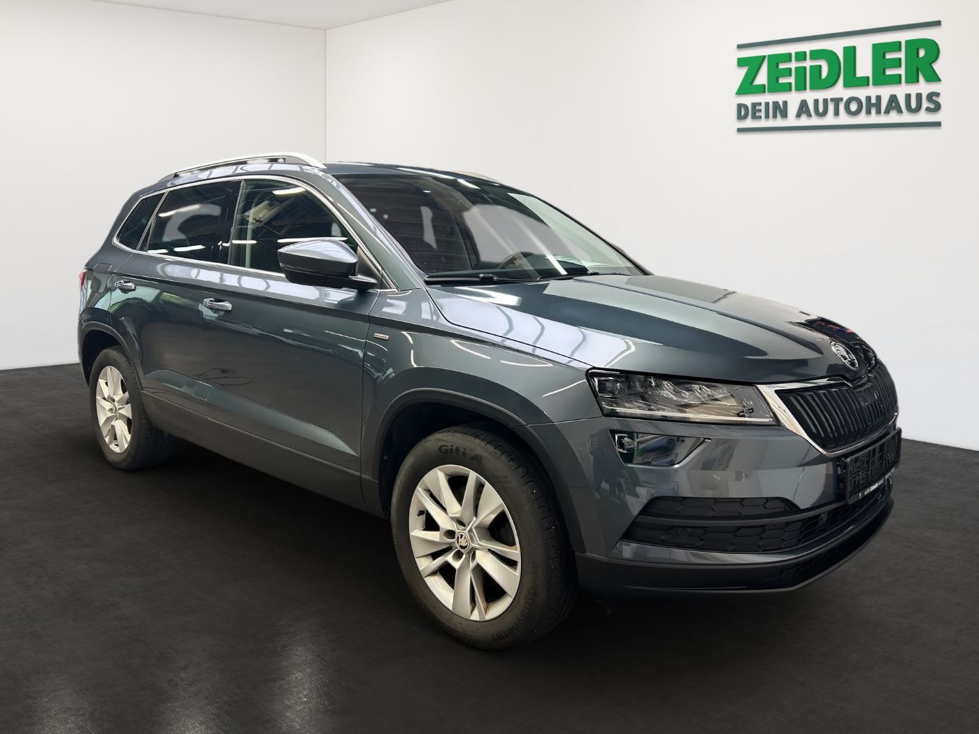 Škoda Karoq 2.0 TDI Clever 4x4 DSG AHK Navi Kam.2xKlima Bild 2