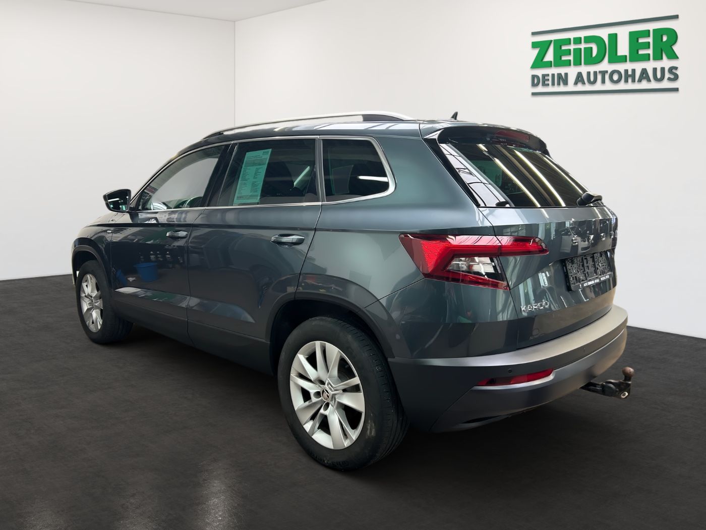 Škoda Karoq 2.0 TDI Clever 4x4 DSG AHK Navi Kam.2xKlima Bild 4