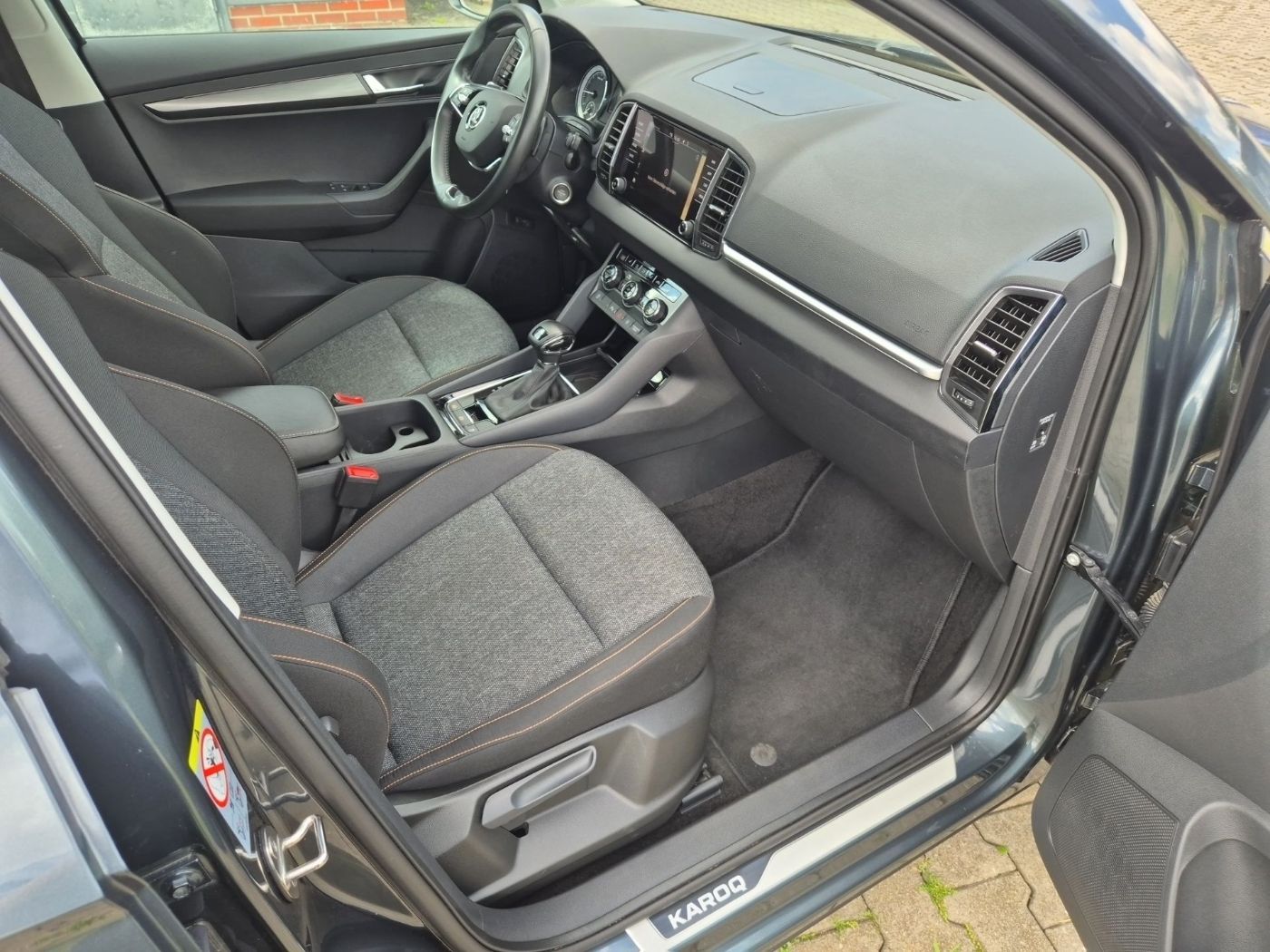 Škoda Karoq Clever 2.0 TDI 4x4 DSG AHK Navi Kam.2xKlima Bild 14