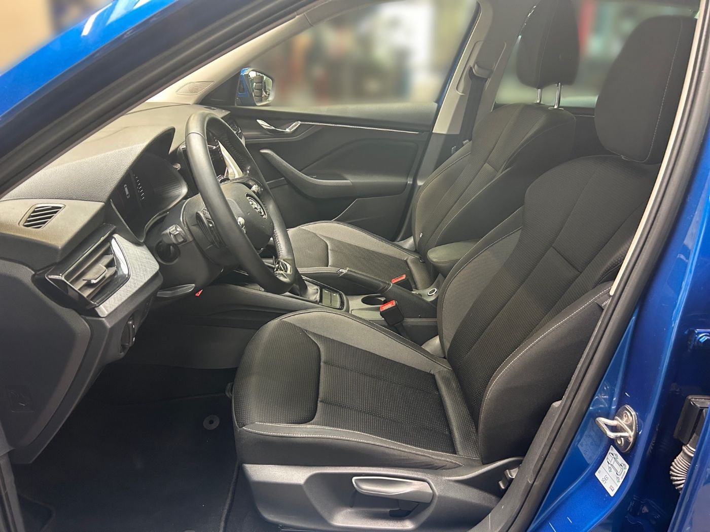 Škoda Kamiq 1.0 TSI Tour DSG LM Navi 2xKlima AHK LED Bild 7