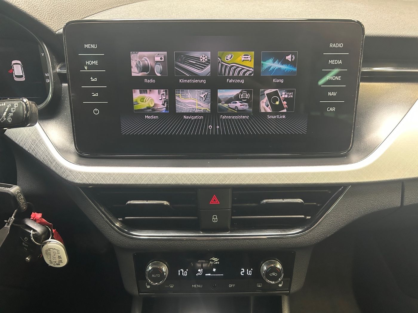 Škoda Kamiq 1.0 TSI Tour DSG LM Navi 2xKlima AHK LED Bild 9
