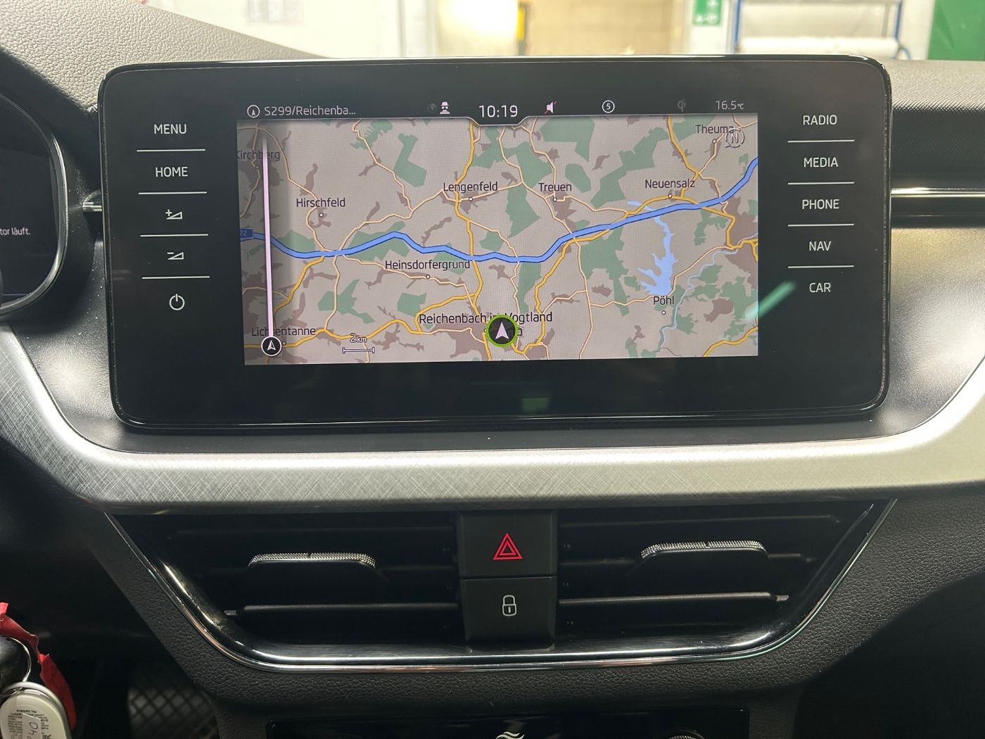 Škoda Kamiq 1.0 TSI Tour DSG LM Navi 2xKlima AHK LED Bild 15