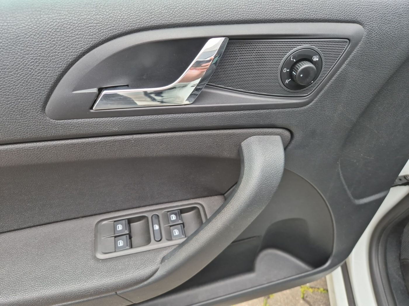 Škoda Yeti 1.4 TSI Drive DSG 2xKlima BiXenon PDC Bild 8