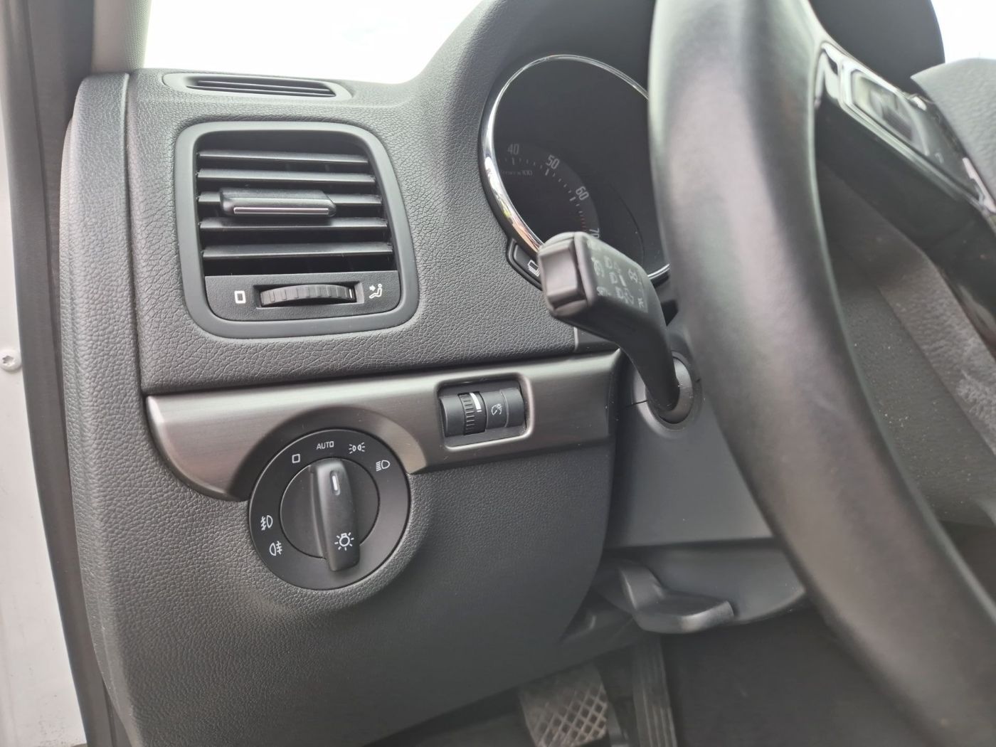 Škoda Yeti 1.4 TSI Drive DSG 2xKlima BiXenon PDC Bild 9