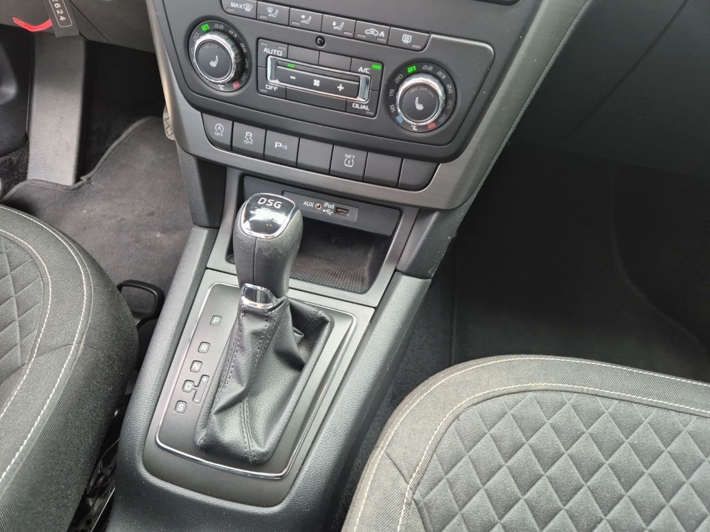 Škoda Yeti 1.4 TSI Drive DSG 2xKlima BiXenon PDC Bild 14