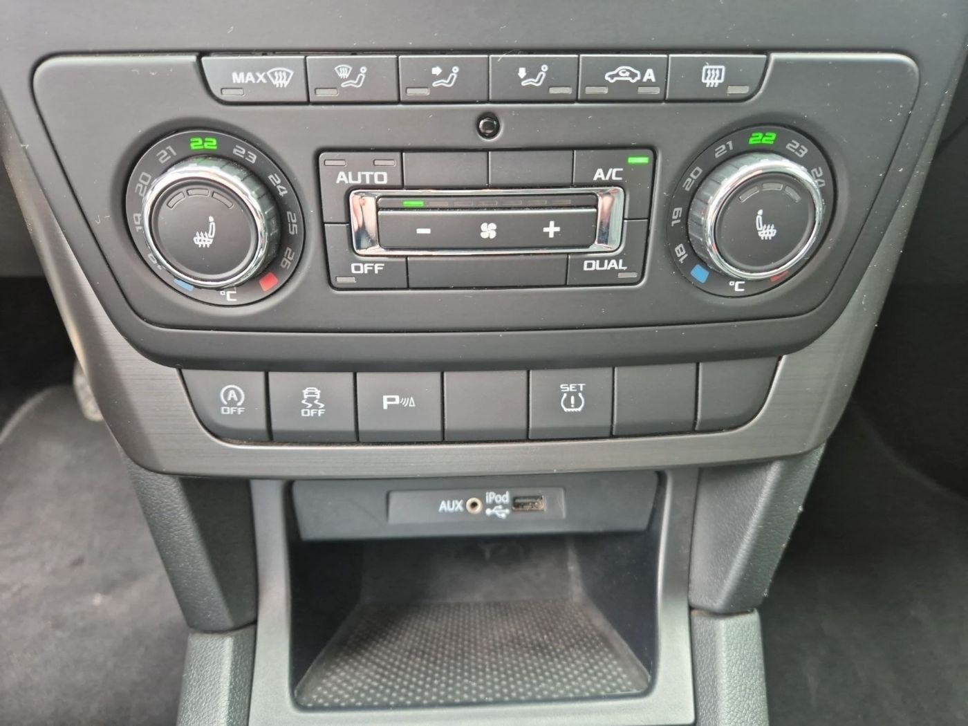 Škoda Yeti 1.4 TSI Drive DSG 2xKlima BiXenon PDC Bild 13