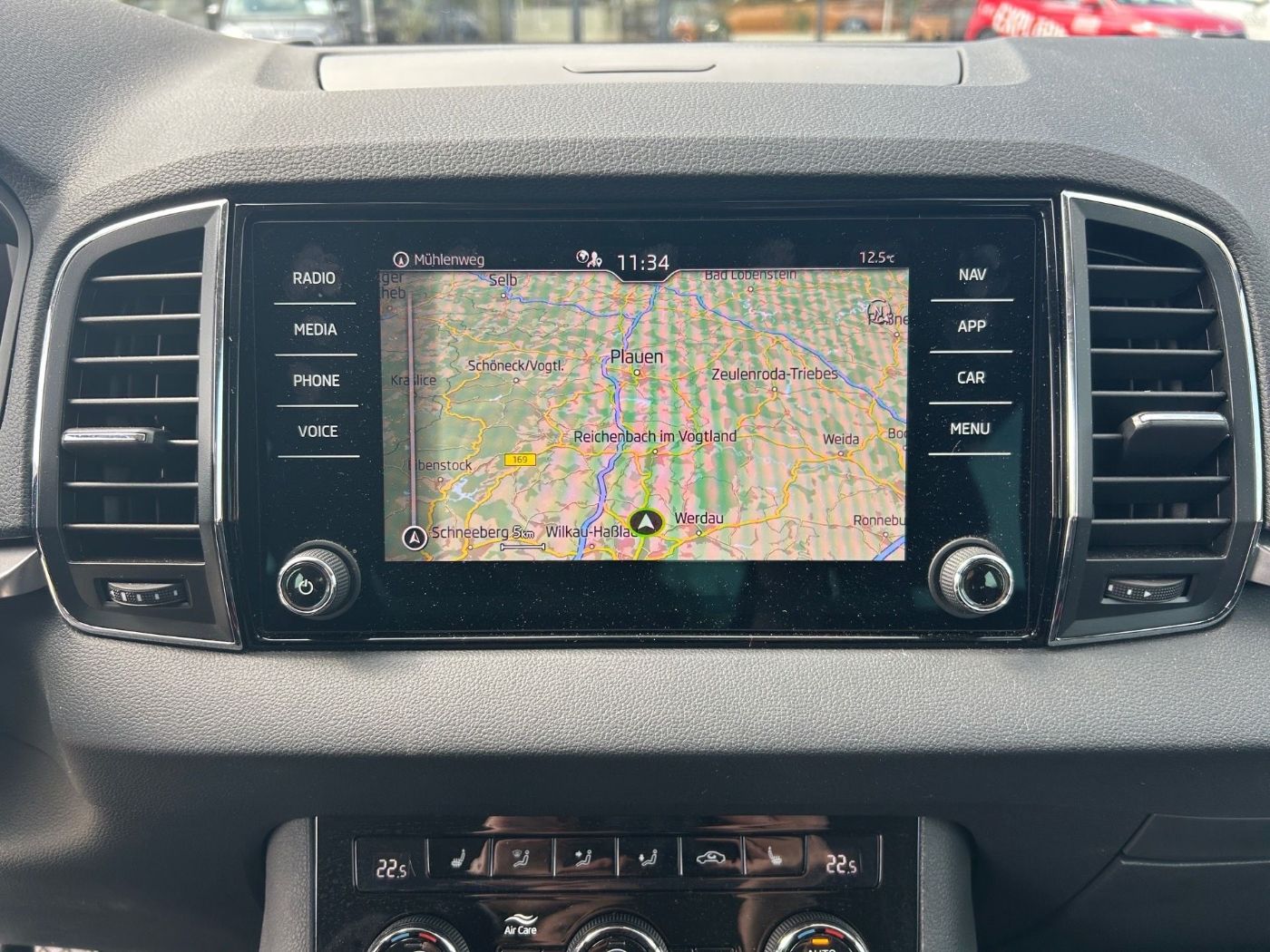 Škoda Karoq 1.5 TSI ACT Tour LED Navi Kam. 2xKlima ACC Bild 14