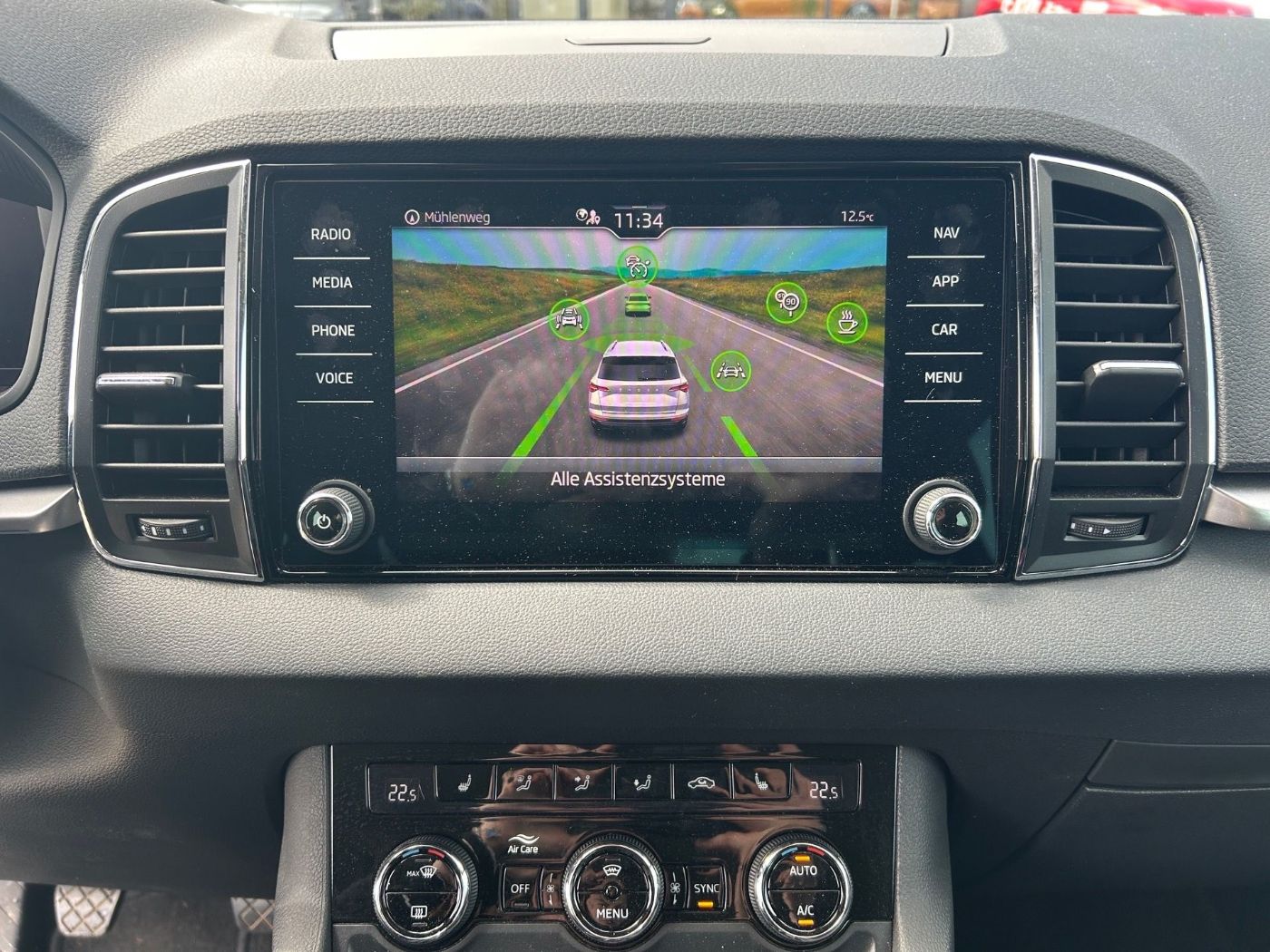 Škoda Karoq 1.5 TSI ACT Tour LED Navi Kam. 2xKlima ACC Bild 15