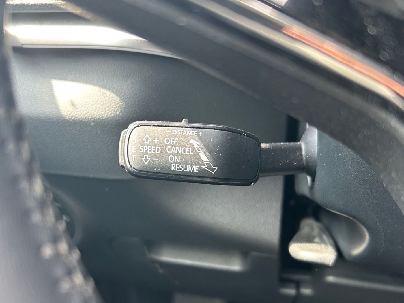 Škoda Karoq 1.5 TSI ACT Tour LED Navi Kam. 2xKlima ACC Bild 10