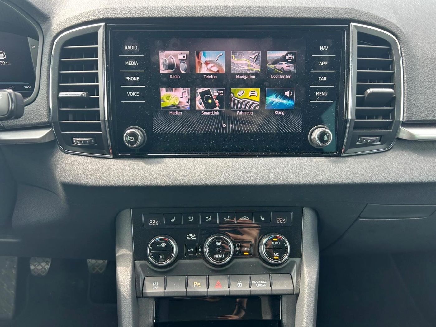 Škoda Karoq 1.5 TSI ACT Tour LED Navi Kam. 2xKlima ACC Bild 16
