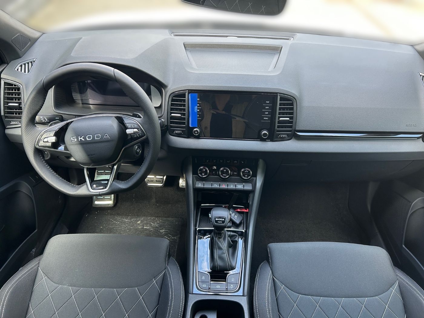 Škoda Karoq Sportline 2,0 TDI 4x4 DSG Navi SportS. Kam. Bild 10