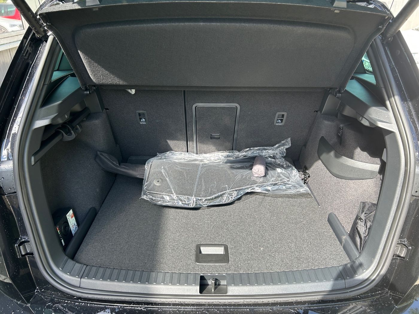 Škoda Karoq Sportline 2,0 TDI 4x4 DSG Navi SportS. Kam. Bild 11