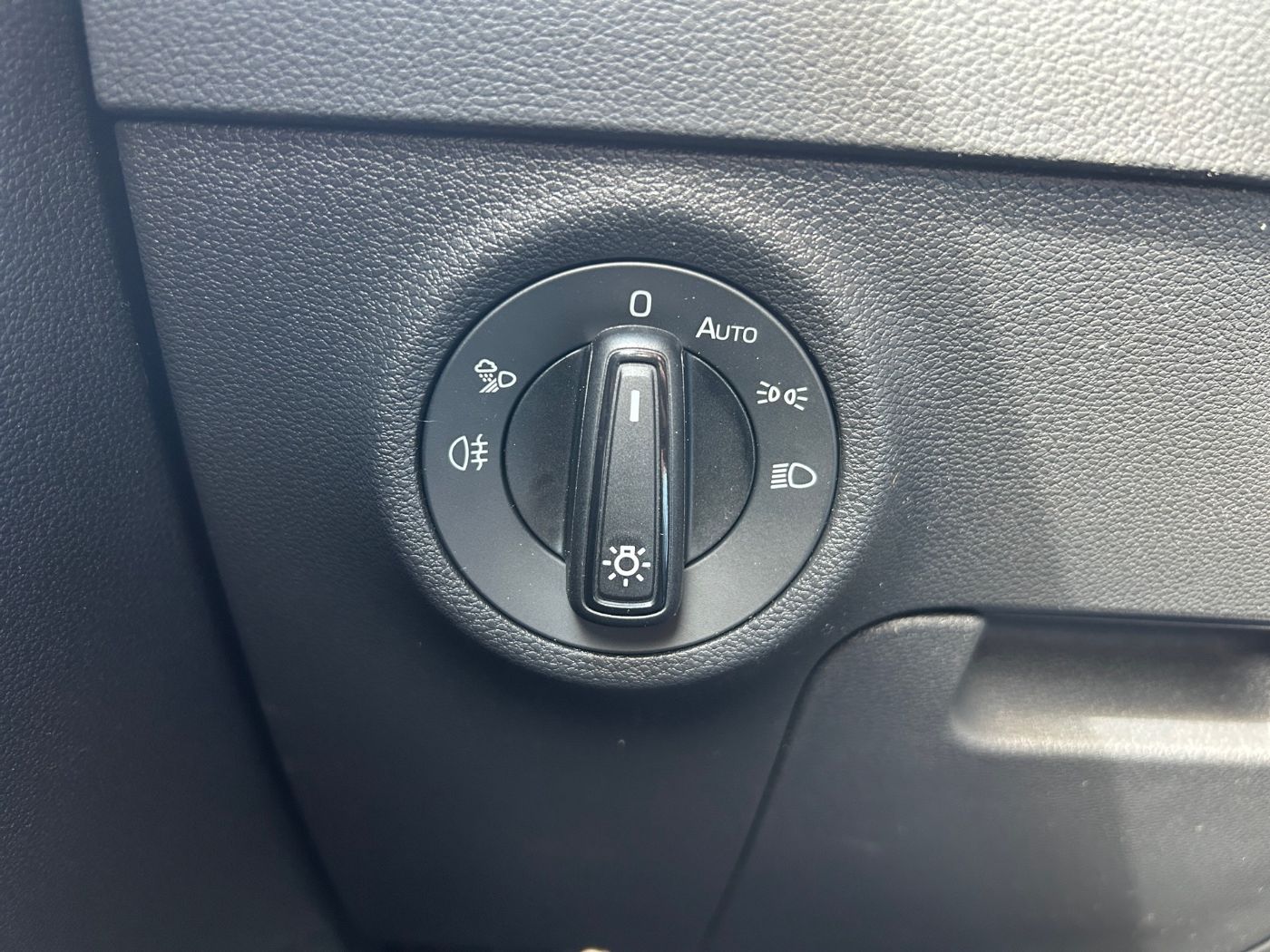 Škoda Karoq Sportline 2,0 TDI 4x4 DSG Navi SportS. Kam. Bild 17