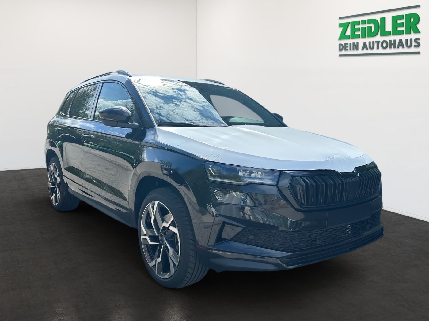 Škoda Karoq Sportline 2,0 TDI 4x4 DSG Navi SportS. Kam. Bild 2