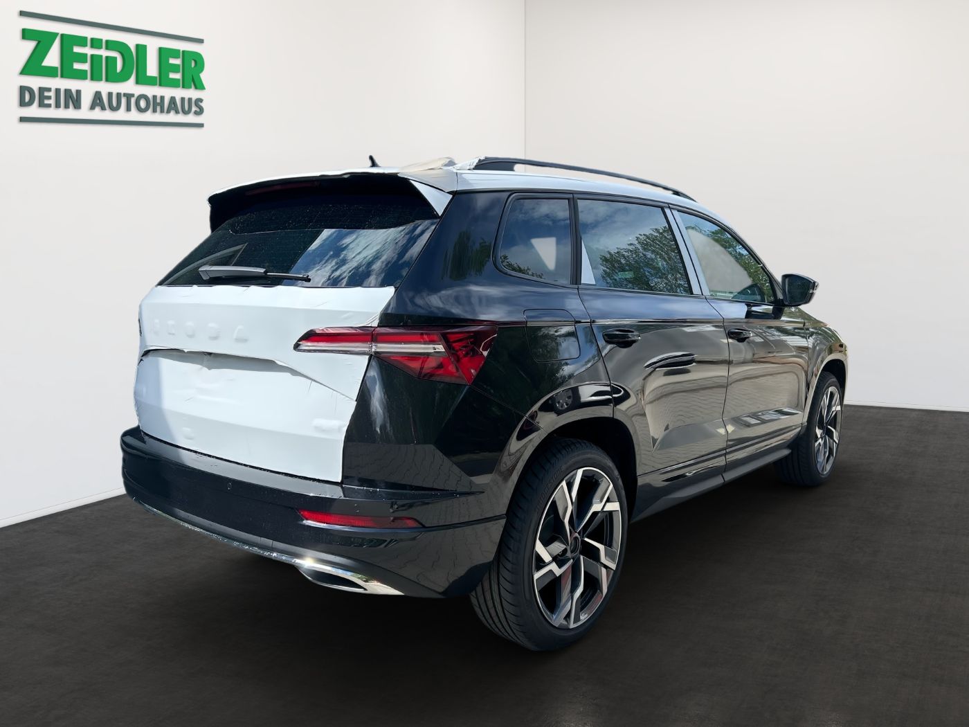 Škoda Karoq Sportline 2,0 TDI 4x4 DSG Navi SportS. Kam. Bild 3