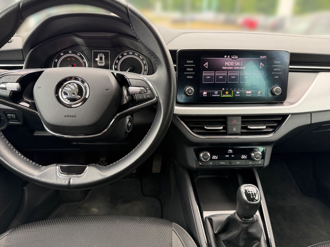 Škoda Kamiq Tour 1,0 TSI LM Kam. 2xKlima AHK KeyLess Bild 10