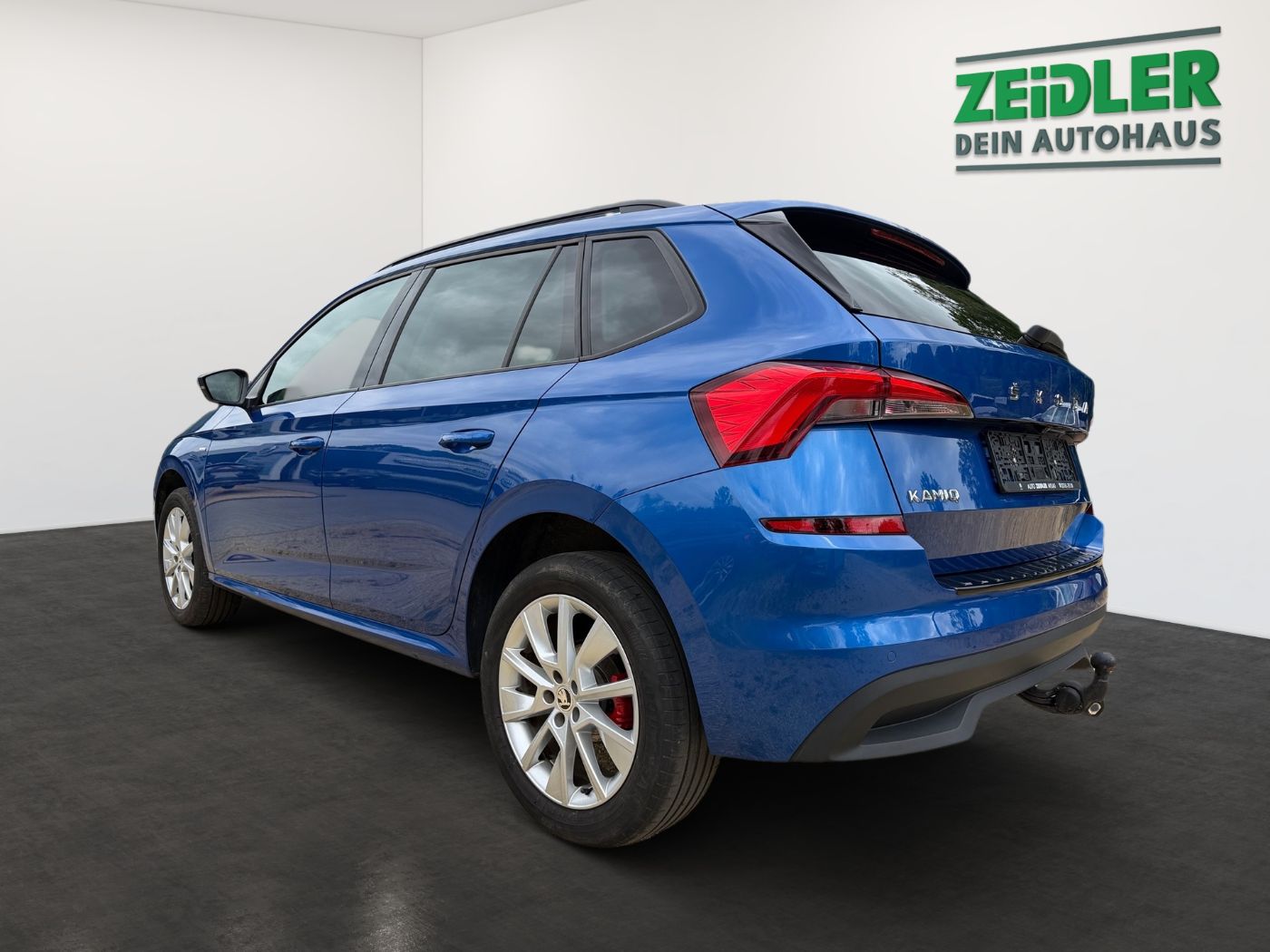 Škoda Kamiq Tour 1,0 TSI LM Kam. 2xKlima AHK KeyLess Bild 4