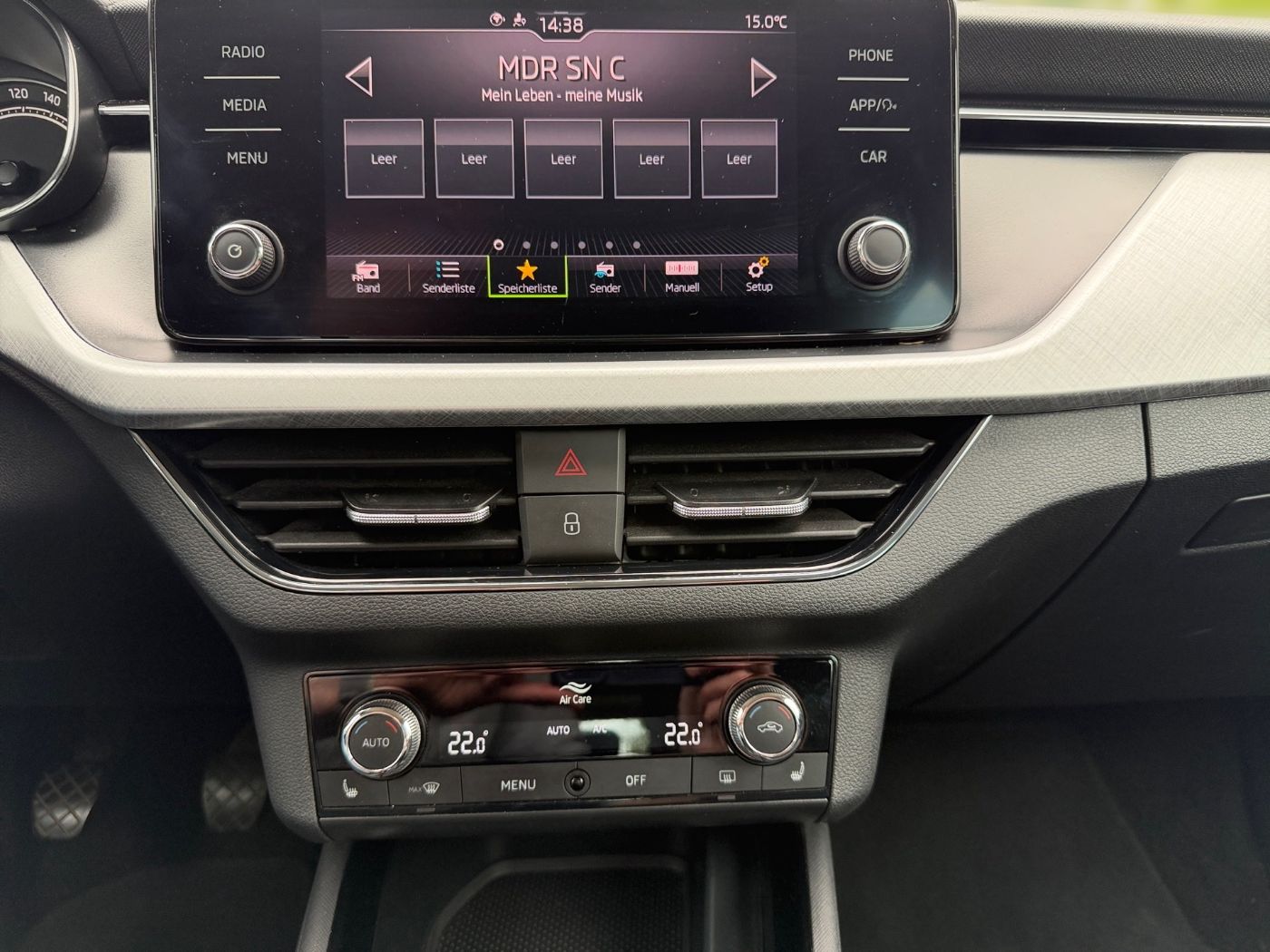 Škoda Kamiq Tour 1,0 TSI LM Kam. 2xKlima AHK KeyLess Bild 9