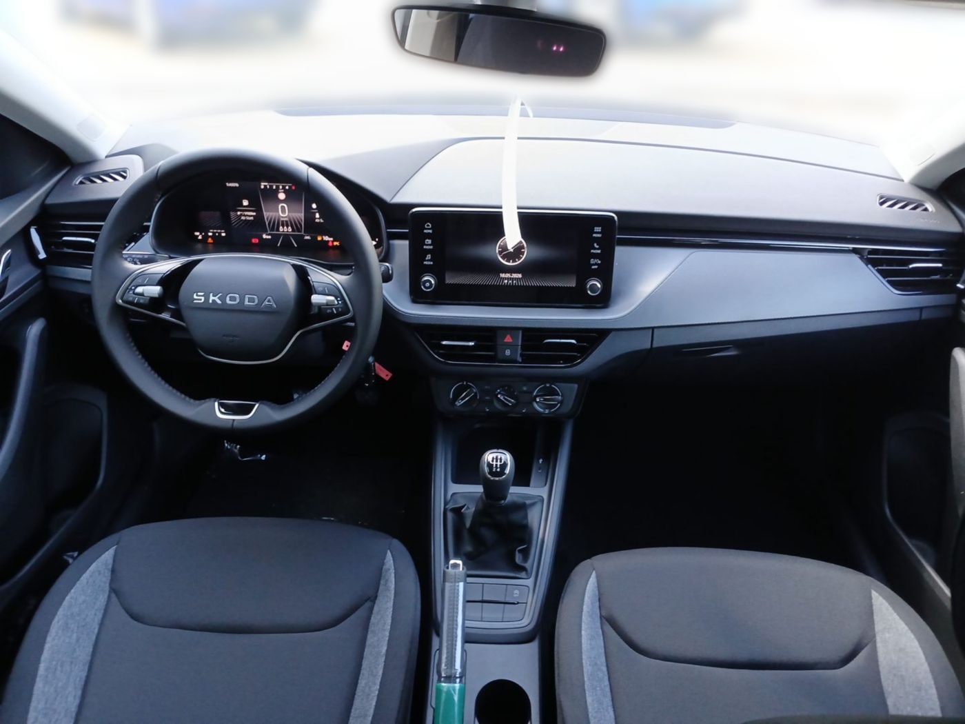 Škoda Scala 1.0 TSI Essence LED PDC SHZ SpurH Klima Bild 10