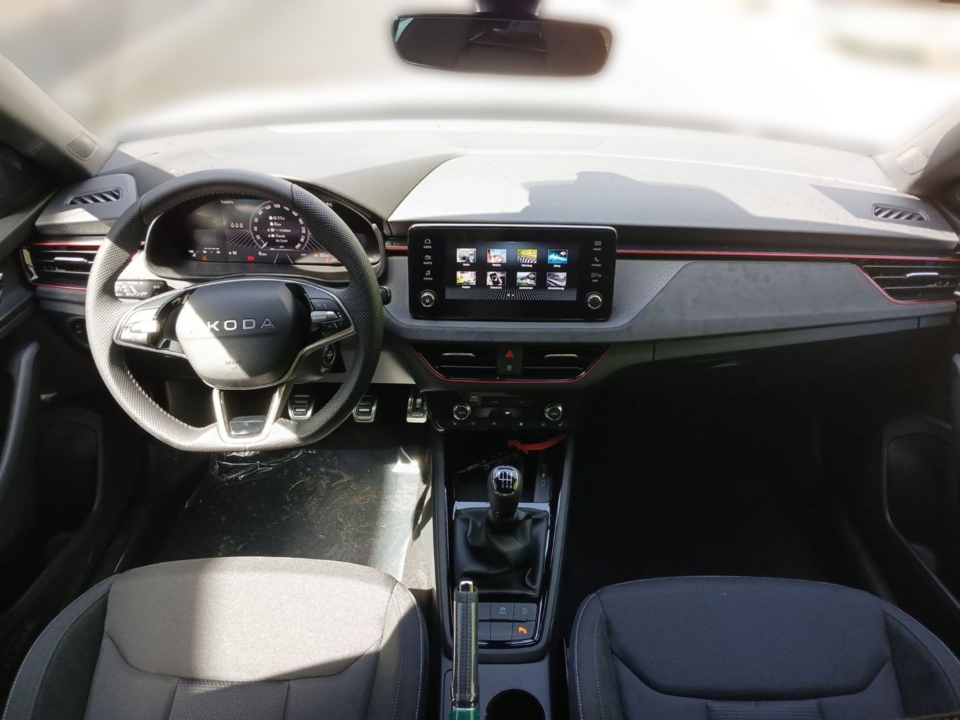 Skoda Kamiq Selection 1,0 TSI LED RFK Kessy Beh. FS Bild 10