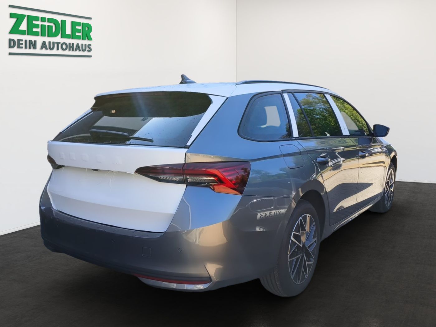 Škoda Octavia Combi Balance 2,0 TDI DSG Navi Kam. 4xSHZ Bild 3