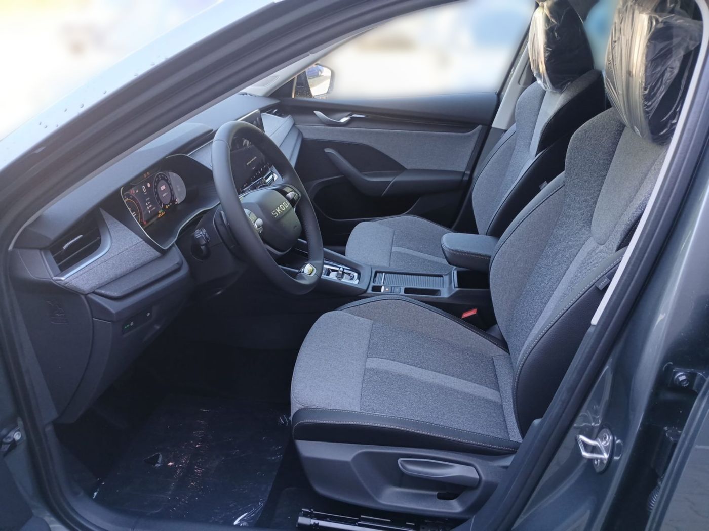 Škoda Octavia Combi Balance 2,0 TDI DSG Navi Kam. 4xSHZ Bild 7