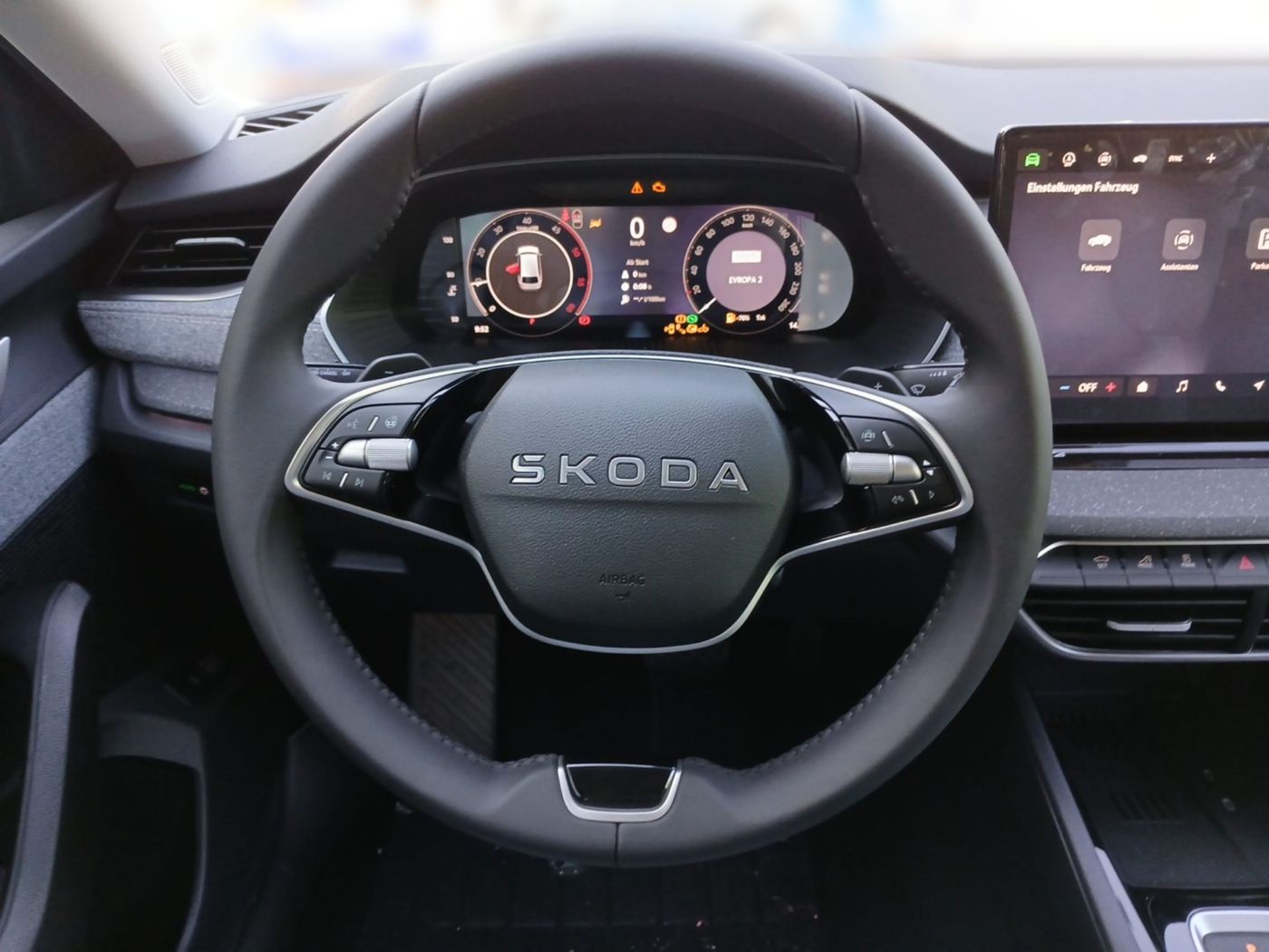 Škoda Octavia Combi Balance 2,0 TDI DSG Navi Kam. 4xSHZ Bild 8
