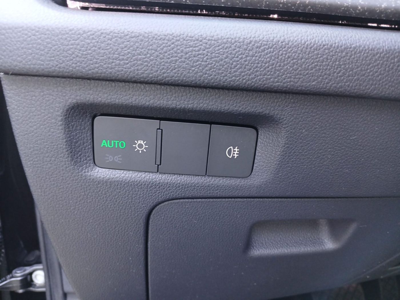 Škoda Octavia Combi Selection 2,0 TDI DSG Navi 4xSHZ Bild 16