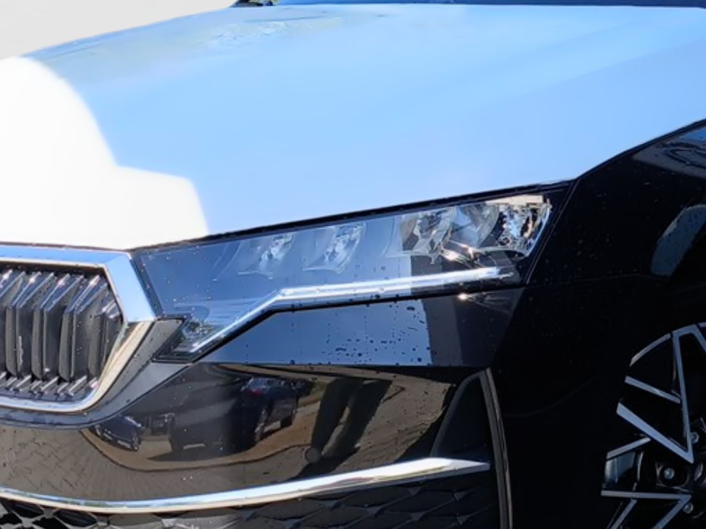 Škoda Octavia Combi Selection 2,0 TDI DSG Navi 4xSHZ Bild 5