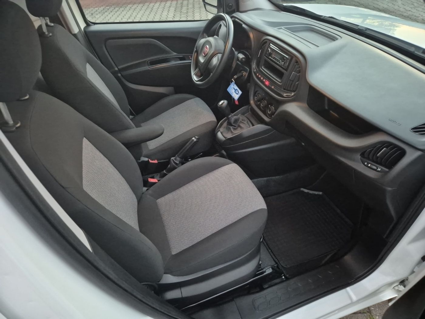 Fiat Dobl Cargo Kasten 1.3 Multijet Klima Schiebet&uuml;r Bild 13