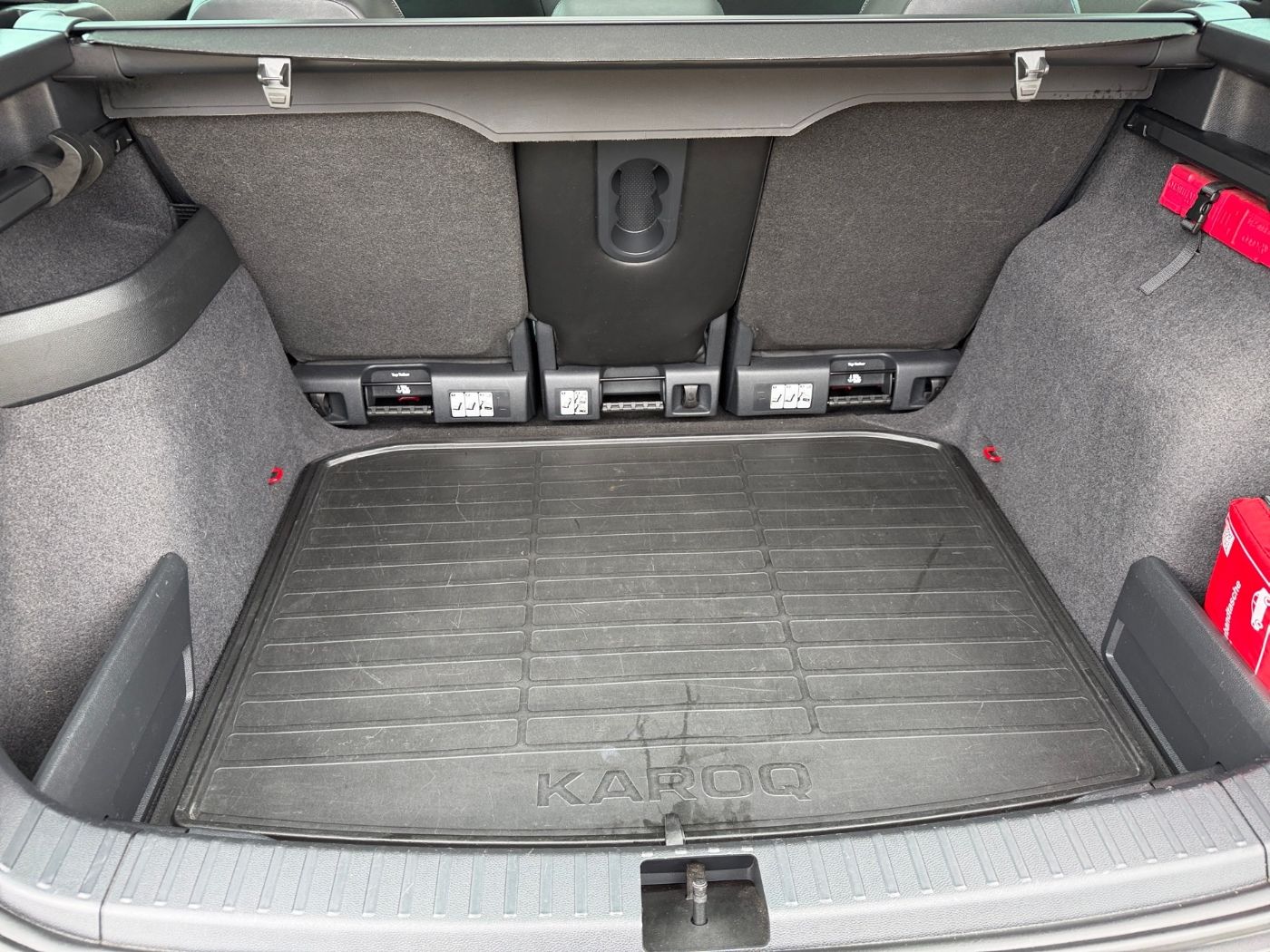 Škoda Karoq Style 1.5 TSI ACT DSG AHK Navi Pano RFK LED Bild 12