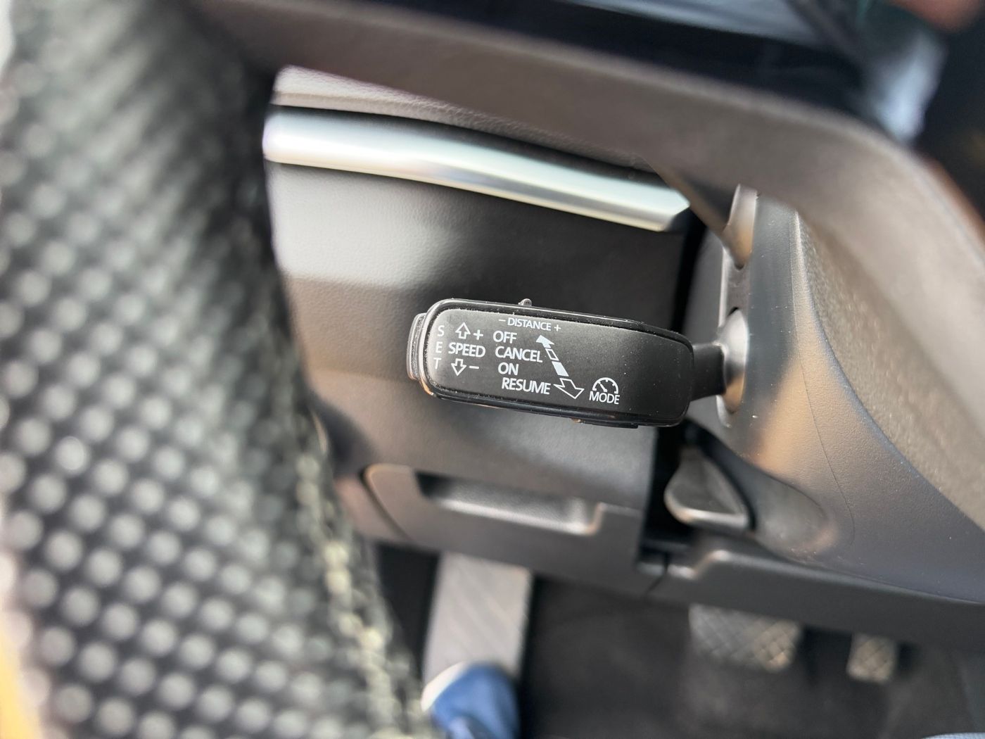 Škoda Karoq Style 1.5 TSI ACT DSG AHK Navi Pano RFK LED Bild 15