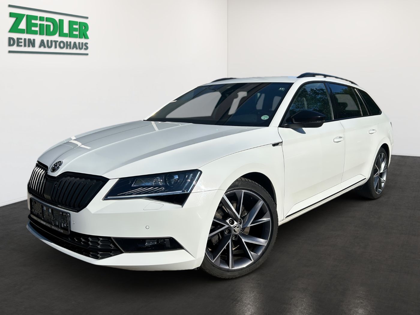 Škoda Superb Combi 2.0 TDI 4x4 Sportline AHK Navi ACC