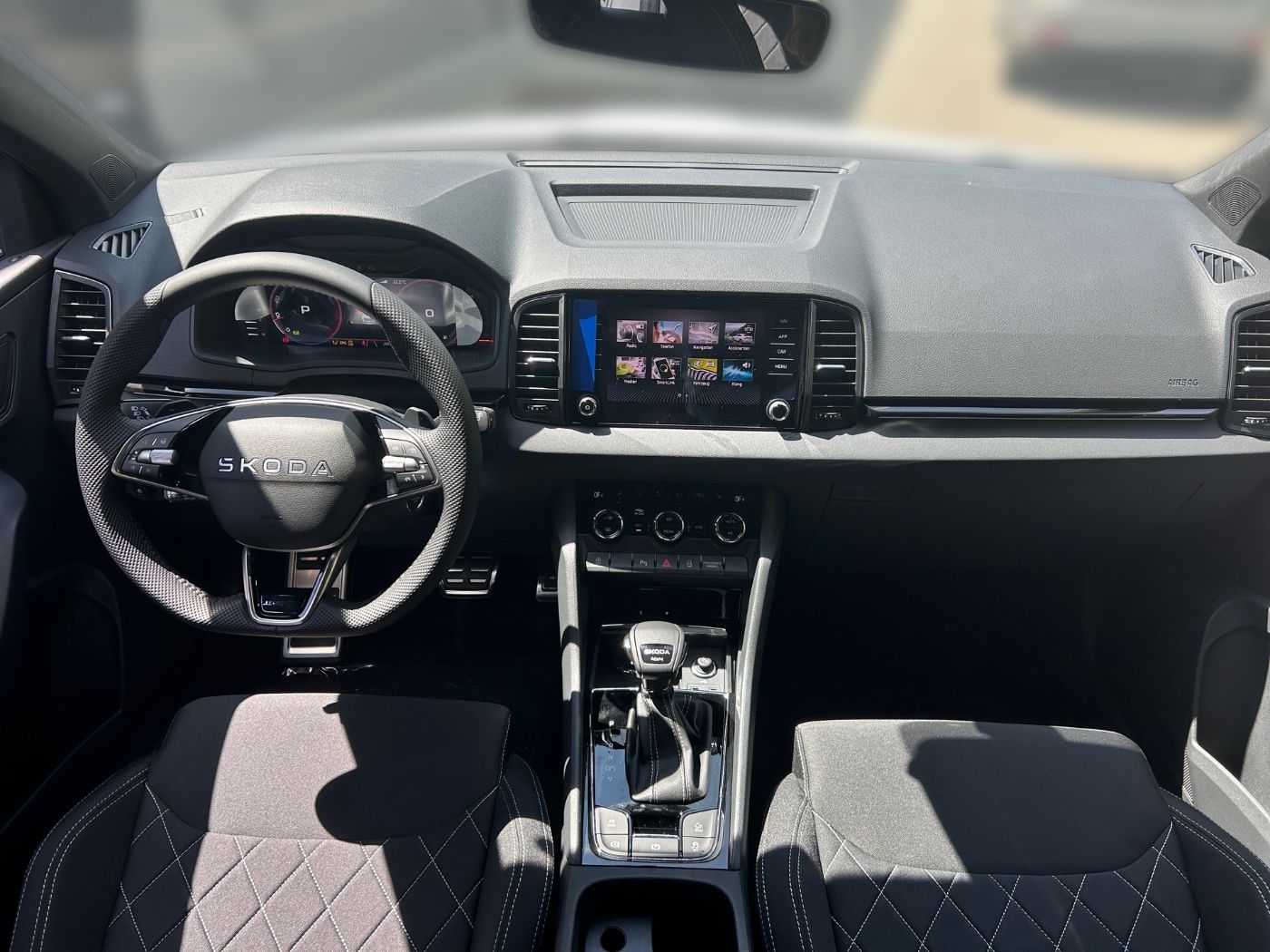 Škoda Karoq Sportline 2,0 TSI 4x4 DSG Navi Pano Kam. Bild 10