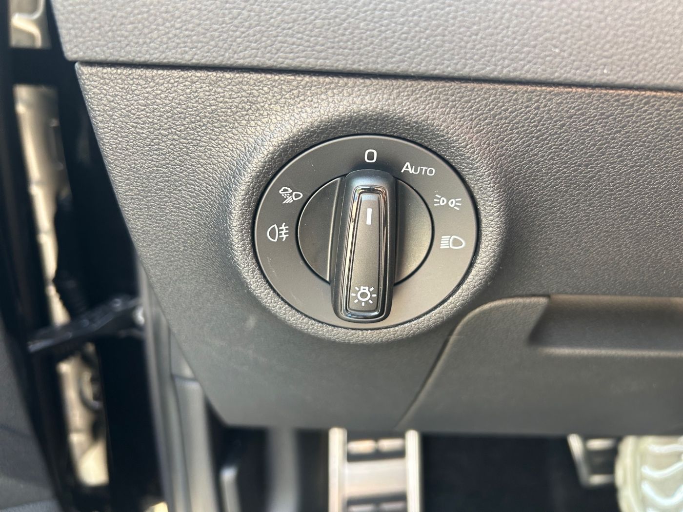 Škoda Karoq Sportline 2,0 TSI 4x4 DSG Navi Pano Kam. Bild 18
