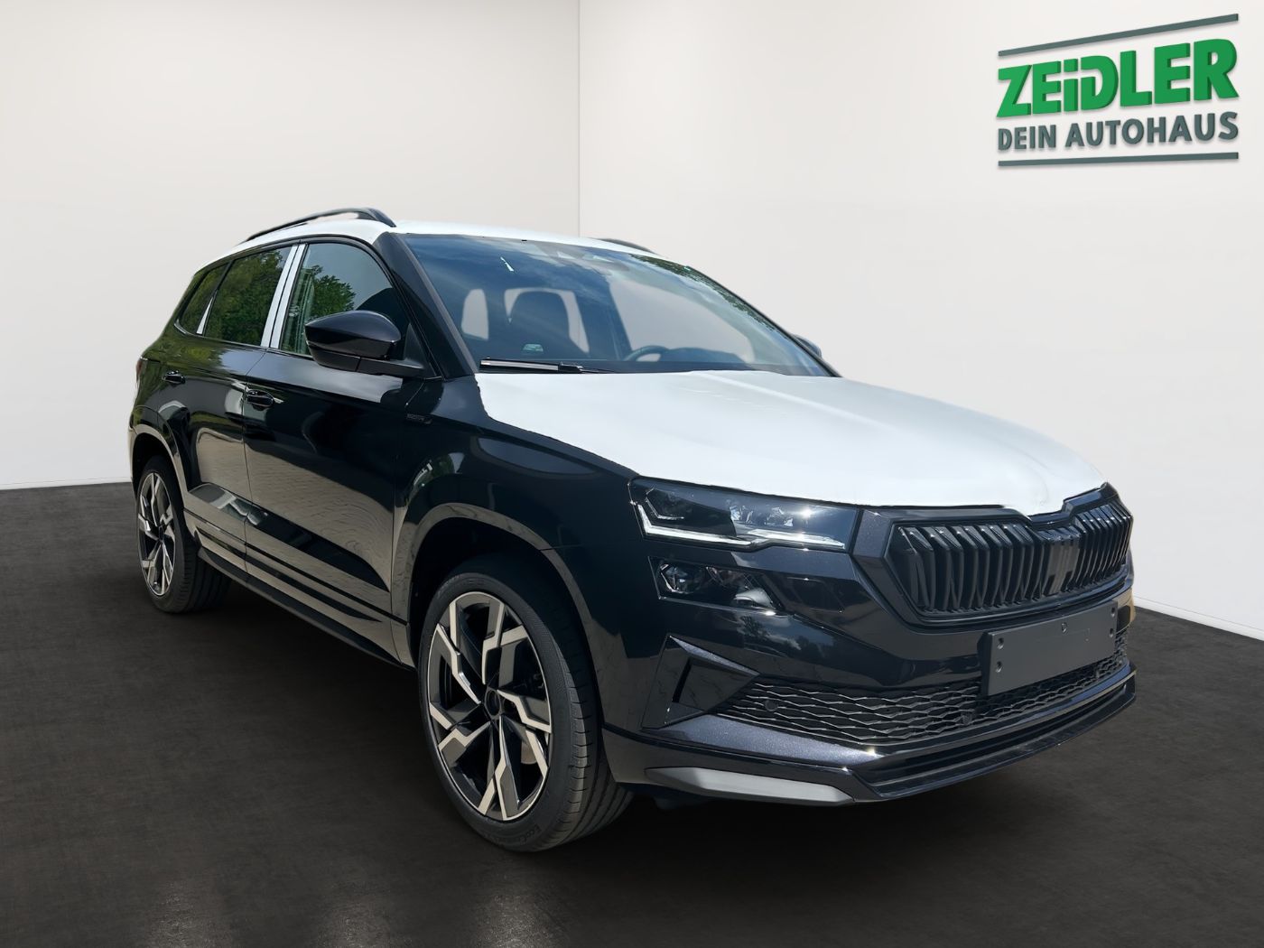 Škoda Karoq Sportline 2,0 TSI 4x4 DSG Navi Pano Kam. Bild 4