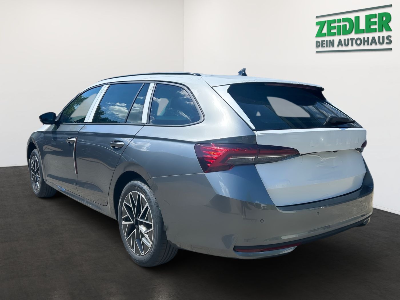 Škoda Octavia Combi Balance 1,5 TSI Navi Kam. 4xSHZ Bild 4