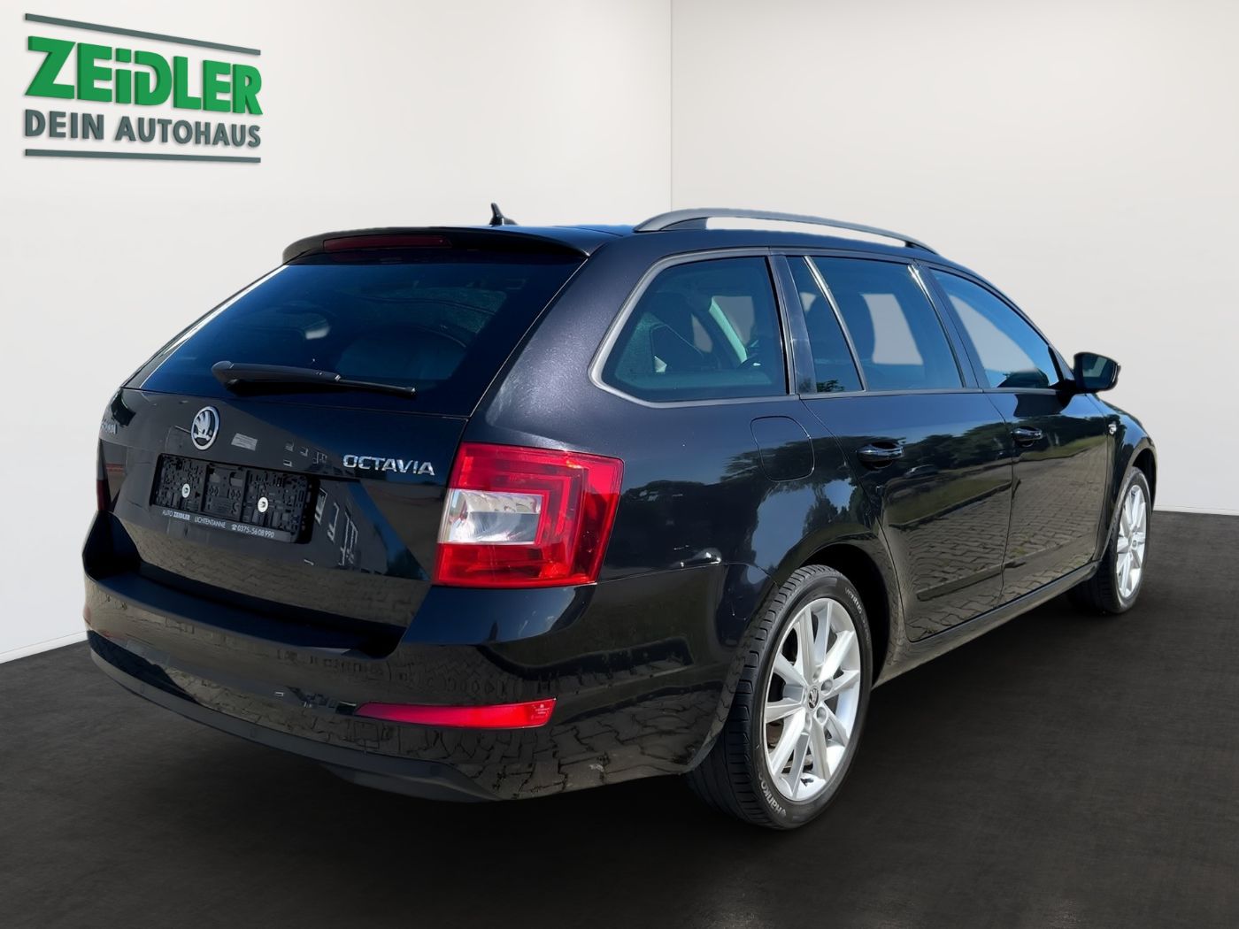 Škoda Octavia Combi Joy 1,6 TDI Green Tec LM Navi PDC Bild 3