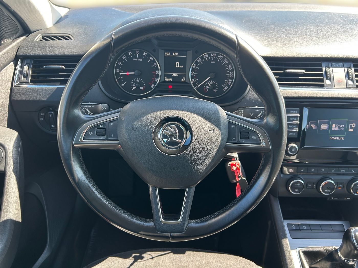 Škoda Octavia Combi Joy 1,6 TDI Green Tec LM Navi PDC Bild 8