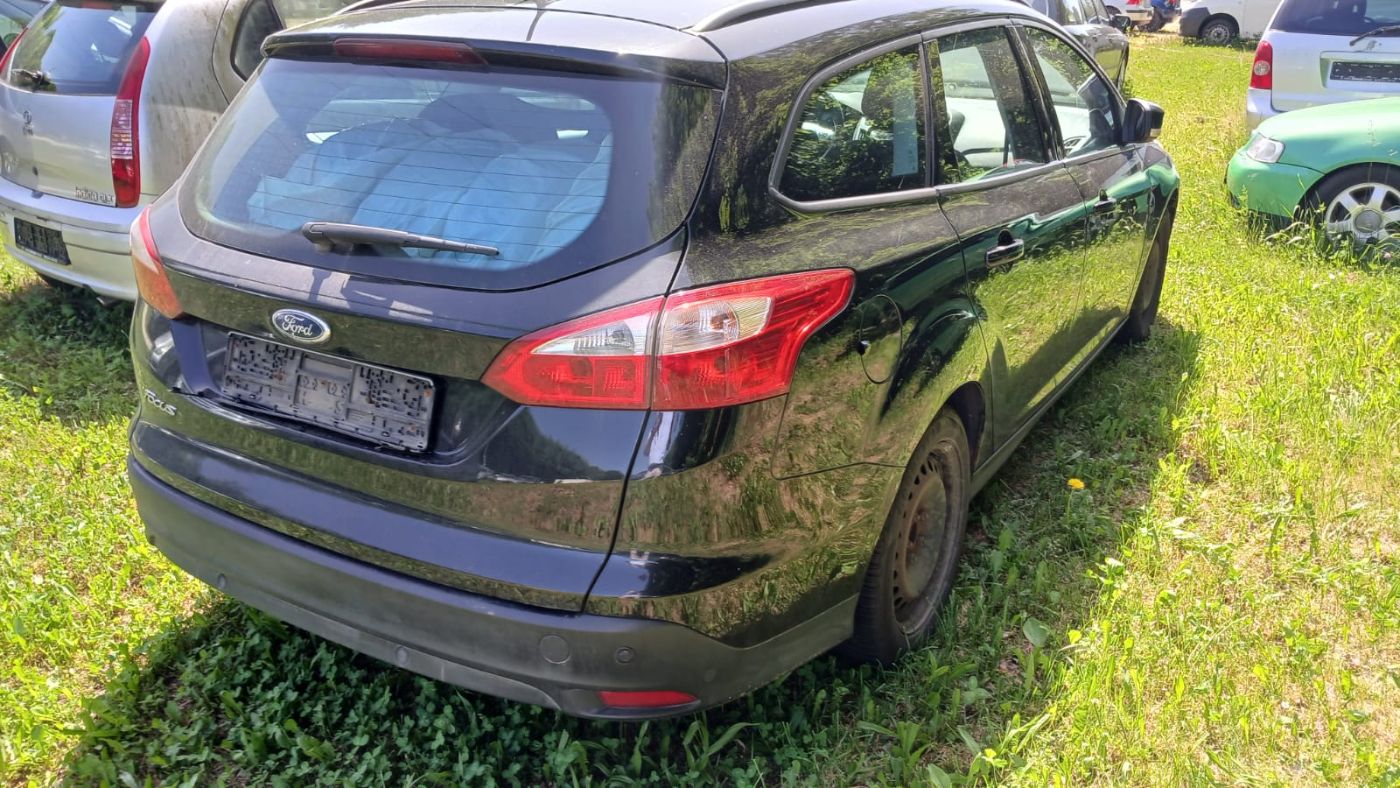 Ford Focus Turnier 1.6 TDCi Trend SportS. PDC SHZ Bild 2