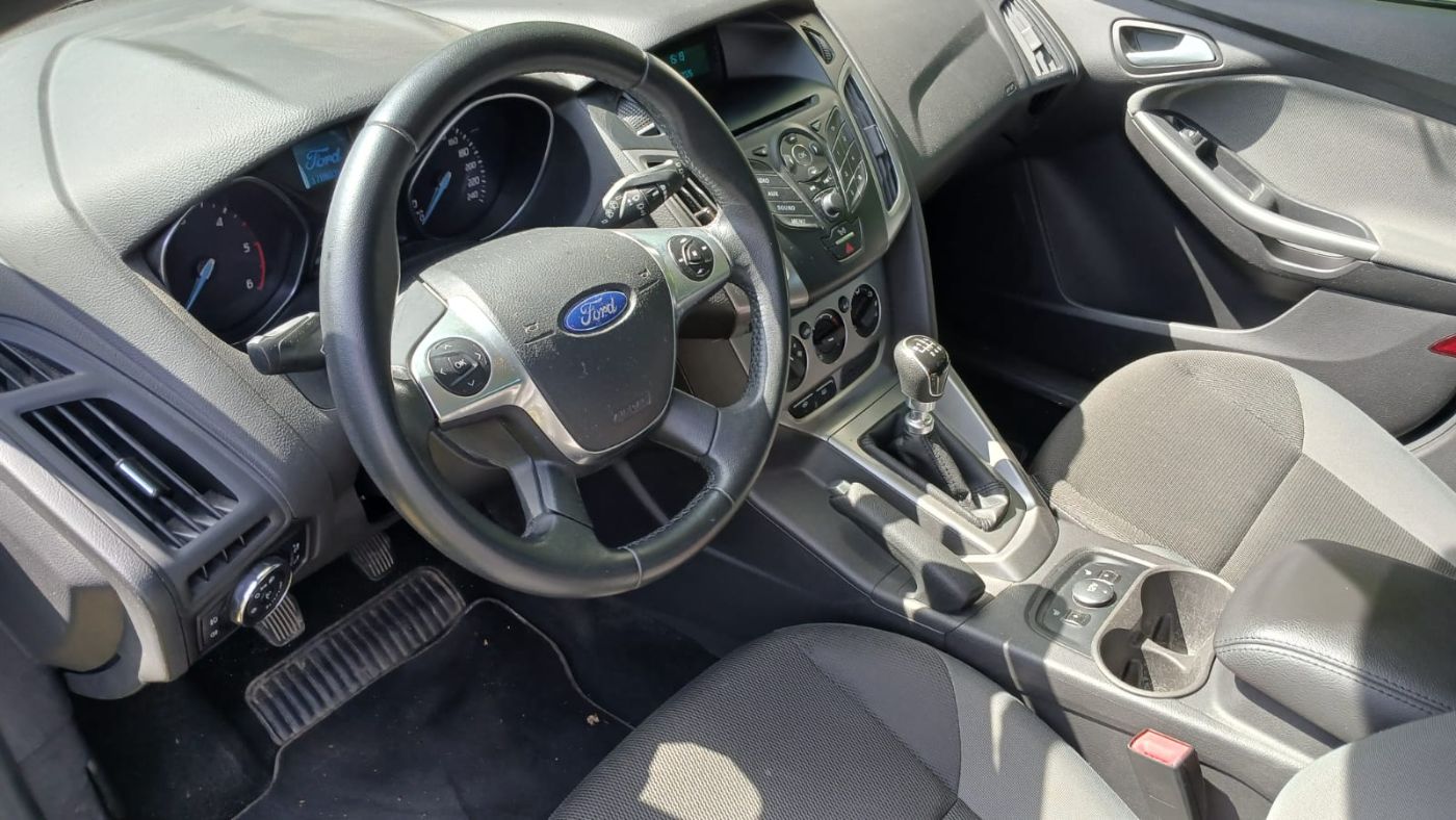 Ford Focus Turnier 1.6 TDCi Trend SportS. PDC SHZ Bild 4