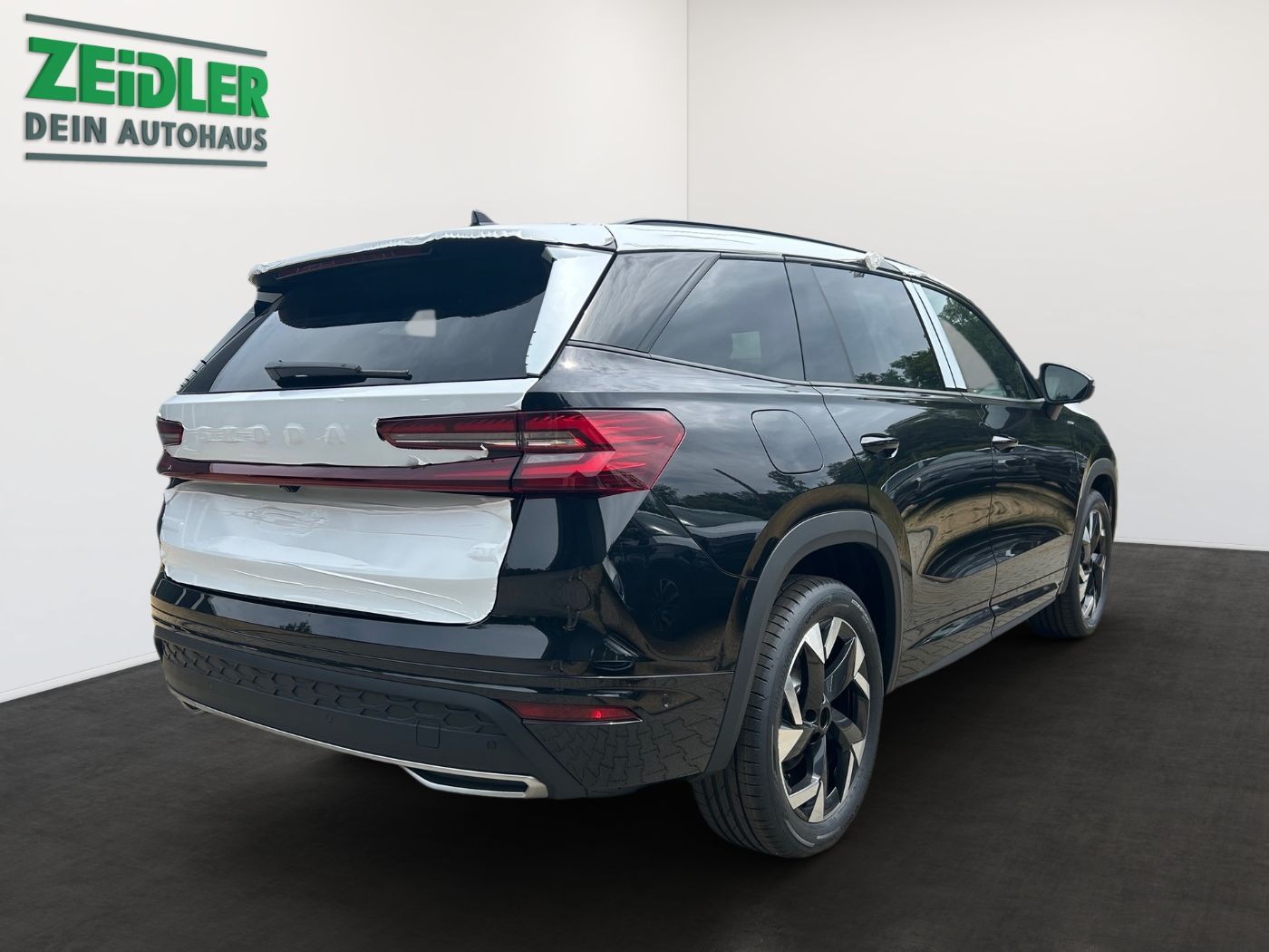 Skoda Kodiaq 1.5 TSI iV Sportline Navi AHZV 360 Bild 3