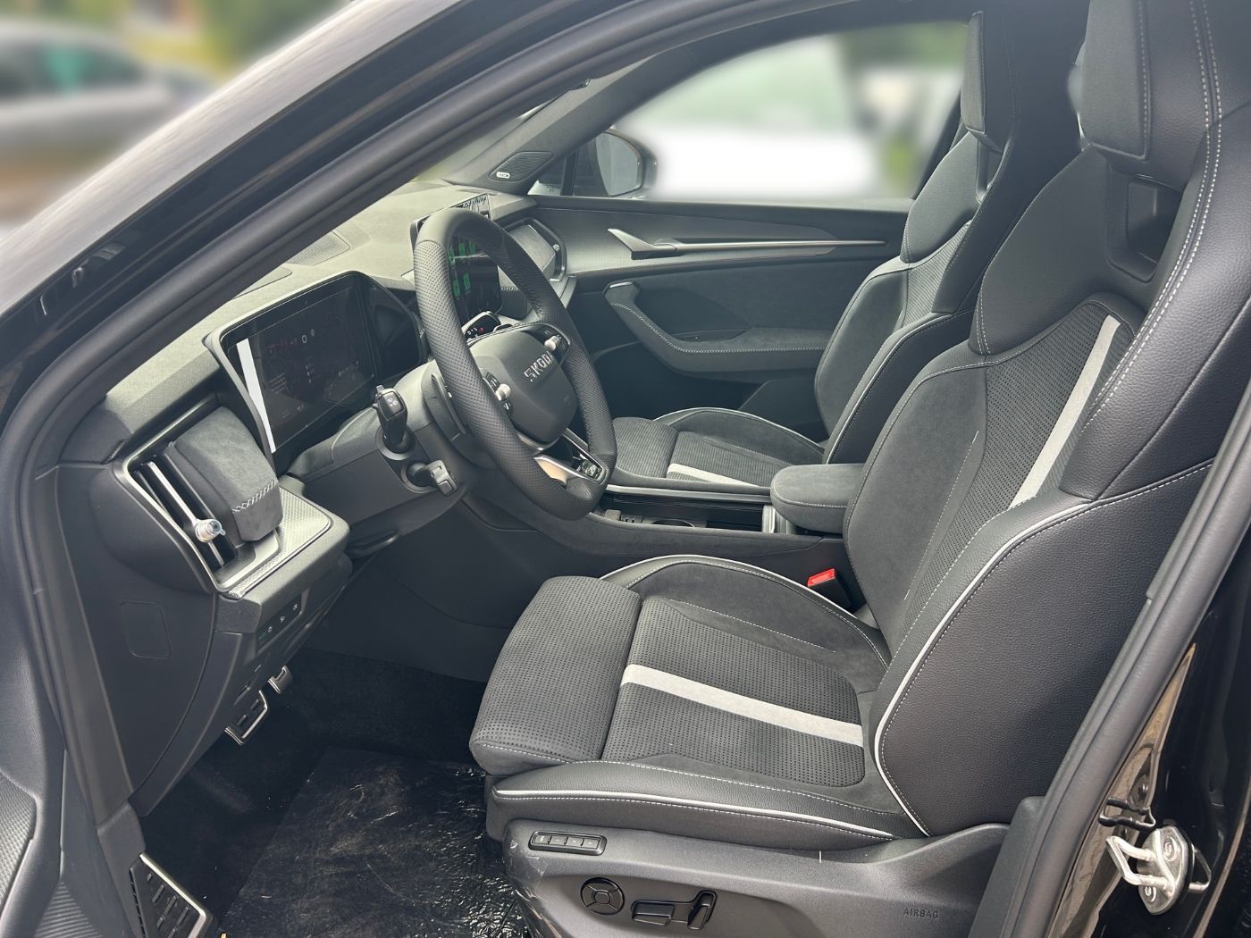 Skoda Kodiaq 1.5 TSI iV Sportline Navi AHZV 360 Bild 7