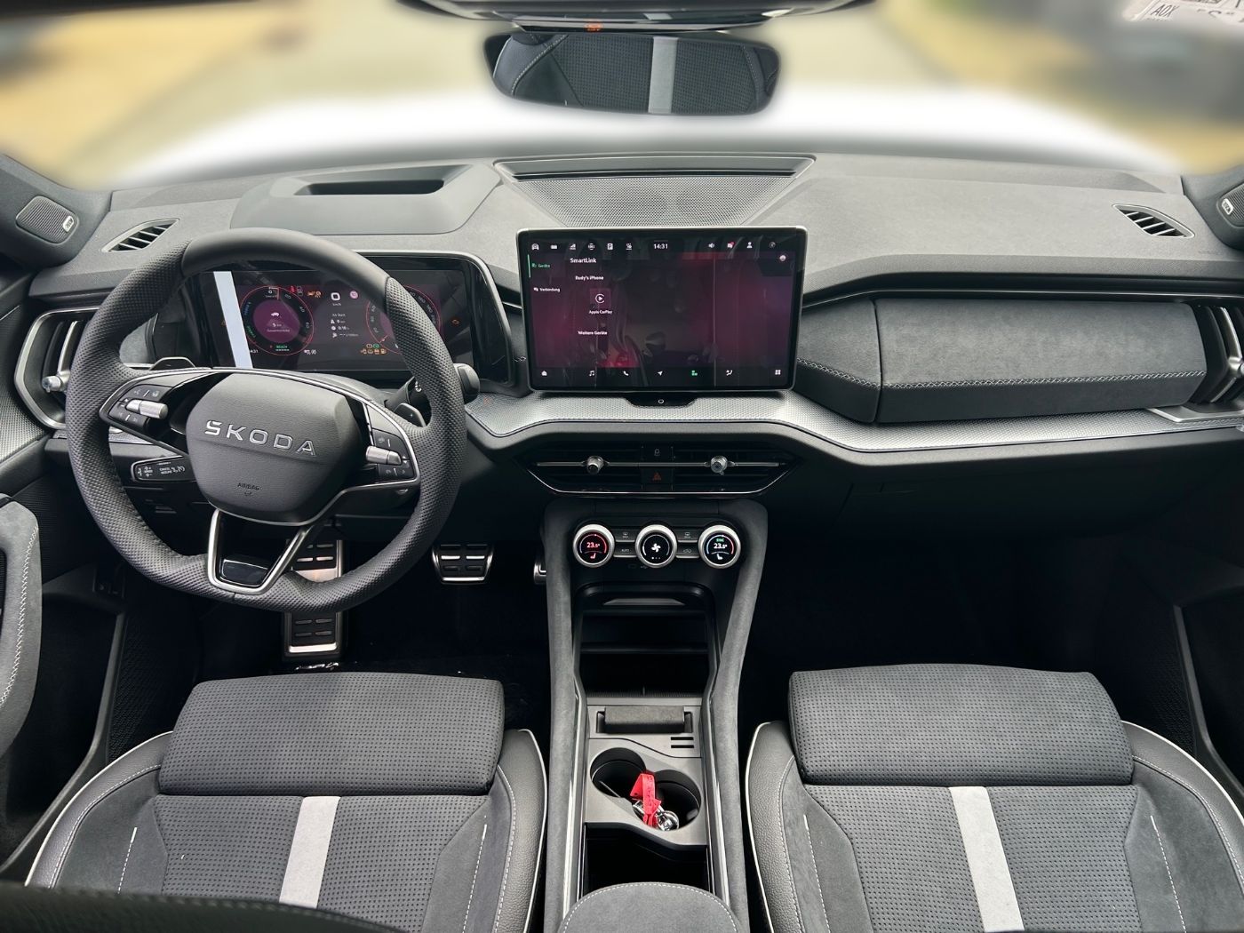 Skoda Kodiaq 1.5 TSI iV Sportline Navi AHZV 360 Bild 10