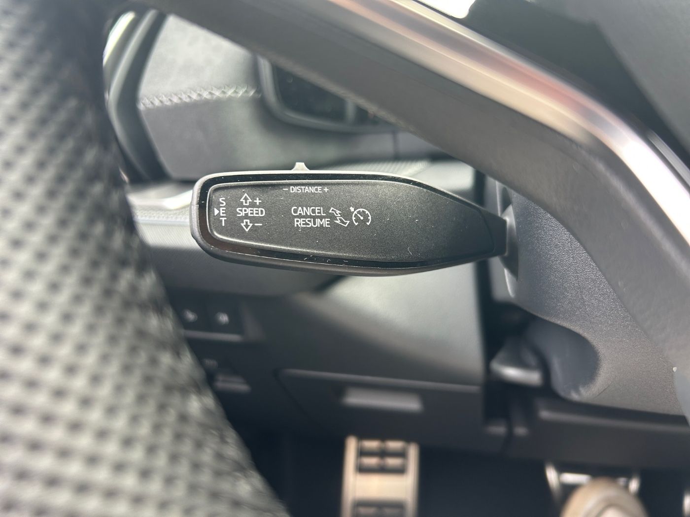 Skoda Kodiaq 1.5 TSI iV Sportline Navi AHZV 360 Bild 19