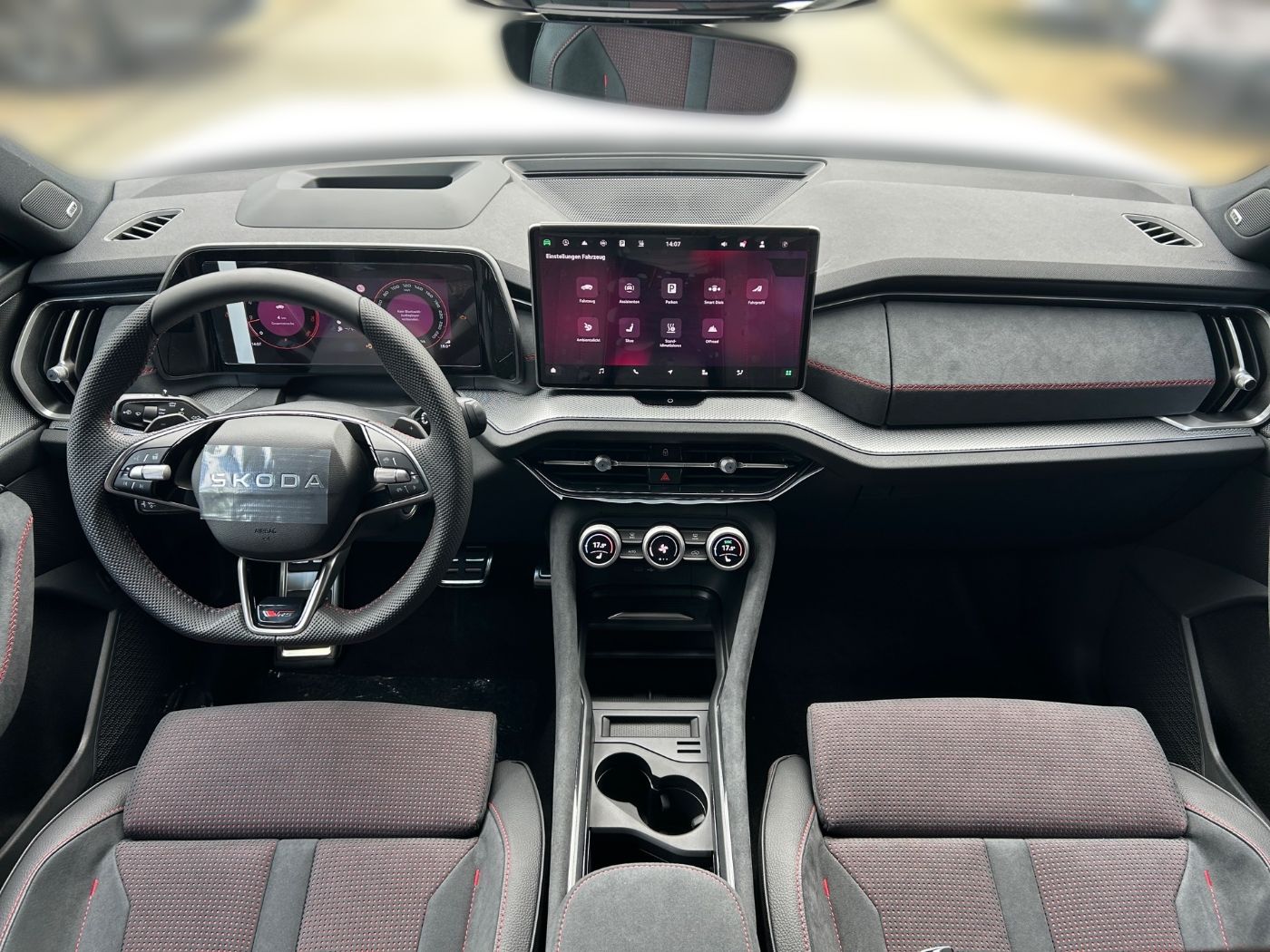 Škoda Kodiaq RS 2,0 TSI 4x4 DSG Navi AHZV Kam. 360 Bild 10