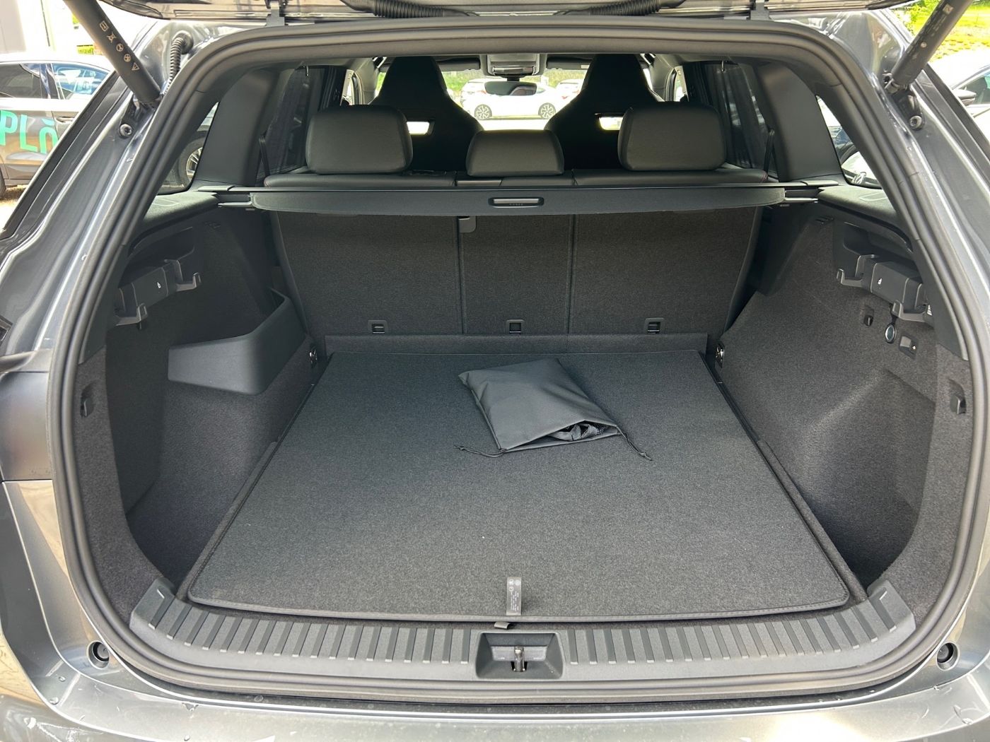 Škoda Kodiaq RS 2,0 TSI 4x4 DSG Navi AHZV Kam. 360 Bild 12
