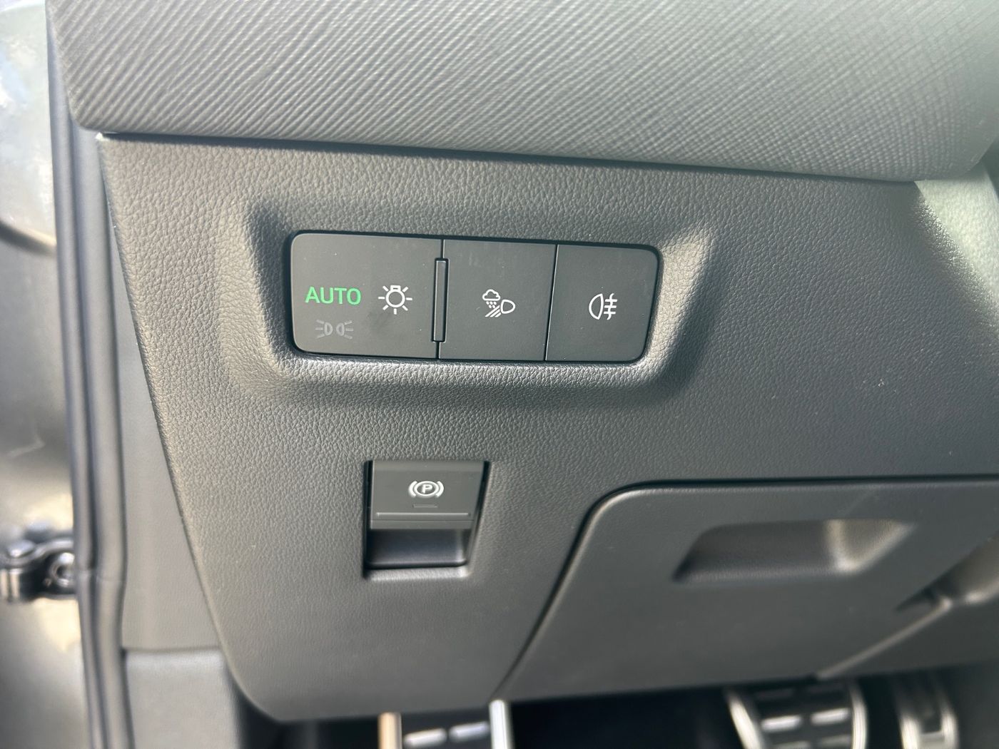 Škoda Kodiaq RS 2,0 TSI 4x4 DSG Navi AHZV Kam. 360 Bild 19