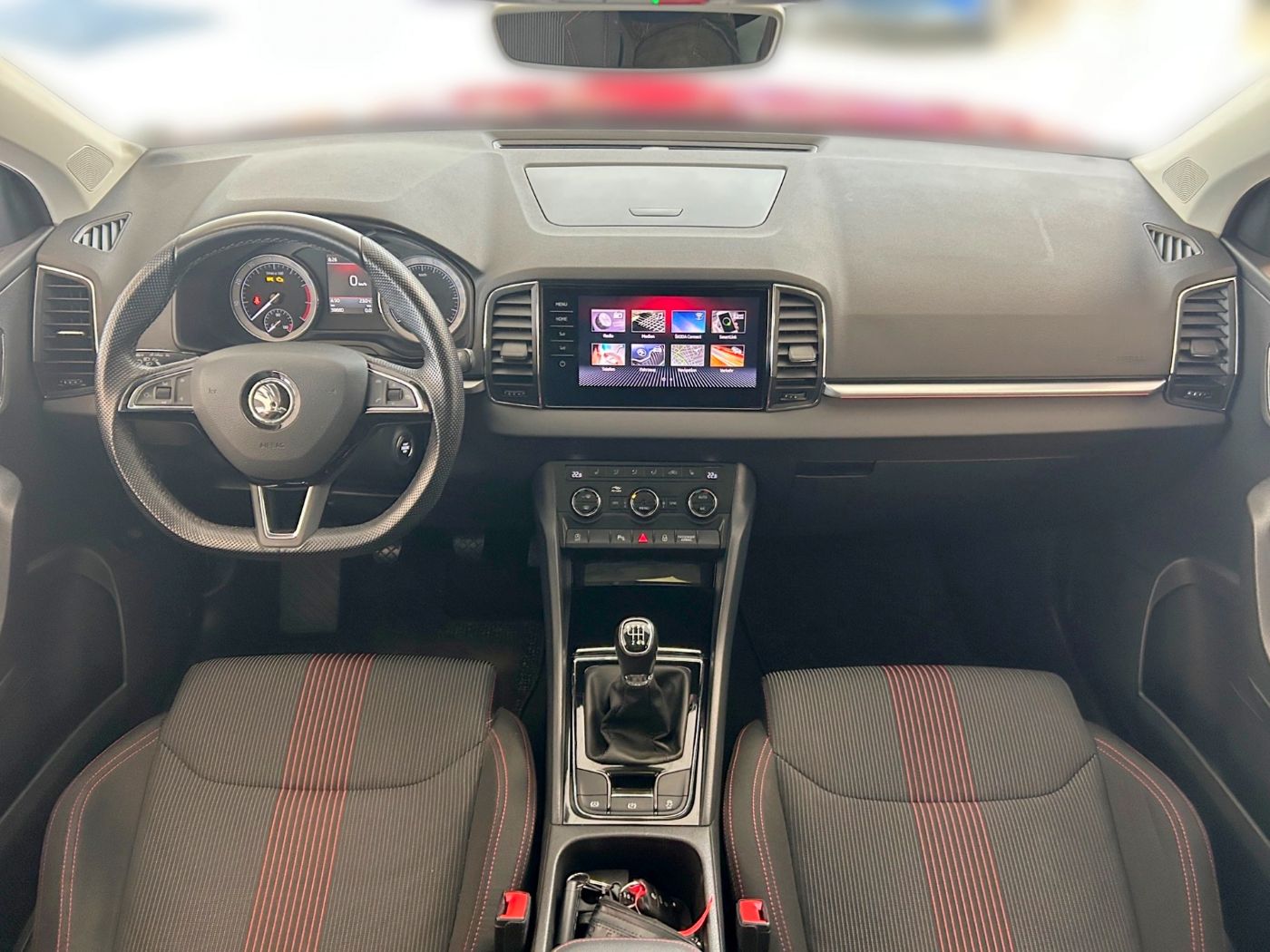 Škoda Karoq 1.5 TSI ACT Style LM Navi Pano SportS. AHK Bild 10